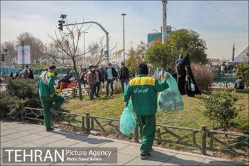 خدمات شهرداری تهران در پایان راهپیمایی ۲۲ بهمن-2 2