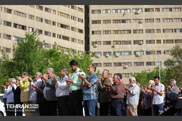 اقامه نماز عید فطر در شهرک اکباتان 9