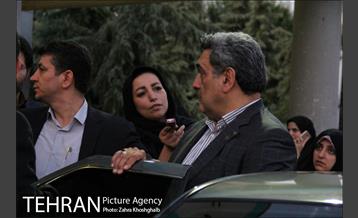 بازدید پیروز حناچی شهردار تهران از هفدهمین نمایشگاه عطر سیب 16