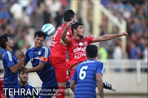 دیدار استقلال خوزستان و پرسپولیس در لیگ برتر فوتبال 4