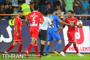 دیدار استقلال و پرسپولیس در لیگ برتر فوتبال 24