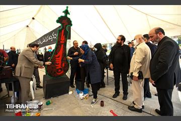 بازدید اعضا شورا شهر از نمایشگاه نشان عاشقی   21