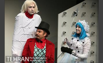 نمایش داستان یک عذرخواهی از آقای امانوئل‎ 7