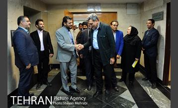 تجلیل شهردار تهران از دست اندرکاران غرفه شهرداری تهران در نمایشگاه قرآن  52