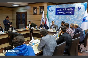 نشست صمیمی دانشجو و شهر در منطقه 5 13