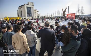 رانـد نهایی مسابقات قهرمانی موتور تریال  13