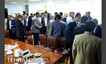 دیدار صمیمانه کارکنان شهرداری تهران با حسن رباطی 2