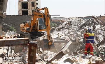 دومین روز آواربرداری ساختمان‌های غیرمجاز در منطقه ۱۹ 29