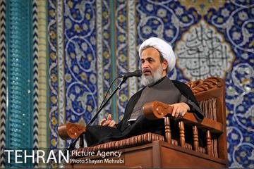 مراسم احیای شب نوزدهم ماه رمضان در مصلی تهران 19