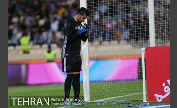 دیدار تیم های فوتبال استقلال و صبای قم