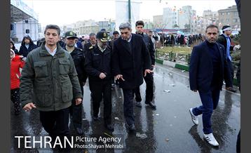 حضور شهردار تهران در راهپیمایی یوم الله 22 بهمن 20