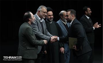 آیین تجلیل از فعالان بازسازی ها بعد از جنگ ۱۲ روزه 5