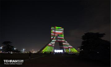 نورافشانی جشن پیروزی انقلاب اسلامی در میدان آزادی 38