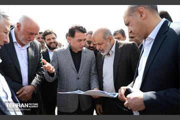 بازدید وزیر کشور از پروژه‌های منطقه 18 29