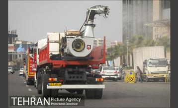 عملیات ضد عفونی معابر شهری منطقه 17