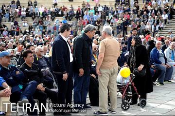 ششمین همایش پیاده روی خانوادگی بازنشستگان شهرداری تهران با حضور شهردار تهران 52