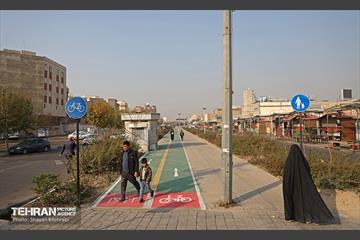 بازدید مدیرکل حوزه شهردار تهران از باغ راه حضرت زهرا(س) 45