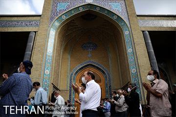 اقامه نماز عید فطر در مسجد امام حسین(ع) 43