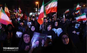 چهل‌و‌سومین شب اجتماع دفاع از انقلاب 10