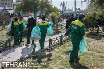 خدمات شهرداری تهران در پایان راهپیمایی ۲۲ بهمن-2 3