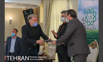 مراسم درختکاری به مناسبت یادبود همکاران جانباخته کرونا در شهرداری تهران 23