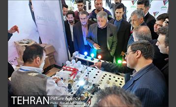 بازدید رئیس شورای شهر تهران از نمایشگاه بین المللی پسامد، بازیافت 26