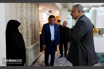 دیدار شهردار تهران با خانواده شهید دارابی 14