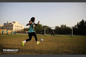 آکادمی فوتبال بانوان 20