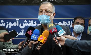 نواخته شدن زنگ دانش آموز شهید در قطعه شهدای گمنام 24