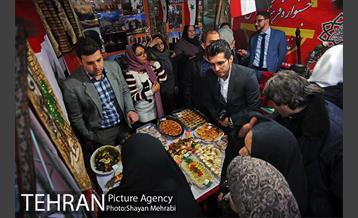 جشنواره فرهنگ ملل، غذا و صنایع دستی در منطقه 10 27