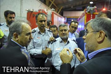 بازدید شهردار تهران و وزیر بهداشت از مراکز پزشکی و درمانی شهر 21