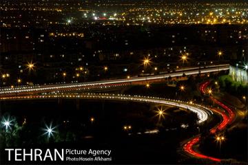 شب گردی در بزرگراه های تهران‎ 15