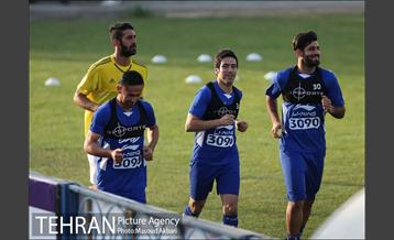 دیدار تدارکاتی استقلال و امید استقلال در کمپ حجازی 19