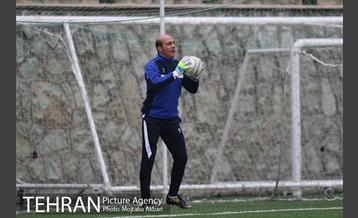 دیدار تیم‌های پیشکسوتان استقلال و خبرنگاران دیدبان