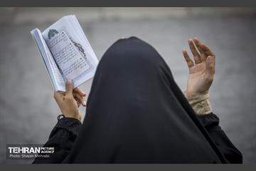 مراسم دعای روز عرفه در دانشگاه تهران 5