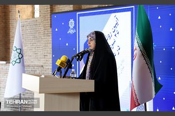 رونمایی از سردیس چهره‌های ماندگار در شهر تهران 14