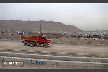 اینجا کارگاهه؛ بزرگراه شهید شوشتری 37