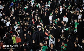 مراسم شیرخوارگان حسینی در مصلای تهران 16