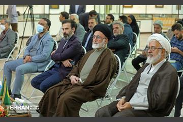 آیین رونمایی از کتاب "سر در مقدس" 4