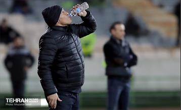 دیدار تیم های فوتبال پرسپولیس تهران و صنعت نفت آبادان 13