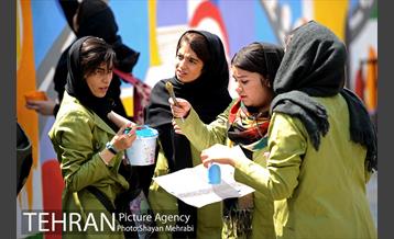 رنگ آمیزی و طراحی جداره شهری در منطقه 7 14