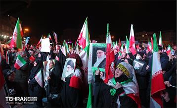 اجتماع مردم در هفتمین روز شهادت رهبر انقلاب اسلامی 28