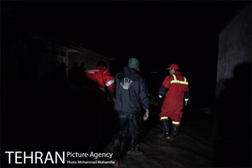 تخلیه آب از منازل مسکونی شهر آق قلا 36