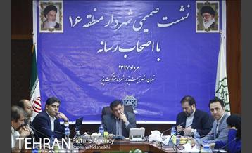 نشست صمیمی شهردار منطقه 16 با اصحاب رسانه 13