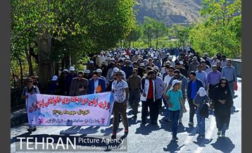 اولین دوره پیاده روی خانوادگی ایثارگران شهرداری تهران 12