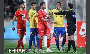 دیدار تیم‌های پرسپولیس تهران و نفت ابادان 19