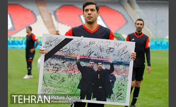 دیدار تیم‌های فوتبال منتخب ۹۸ و منتخب سرخابی  1