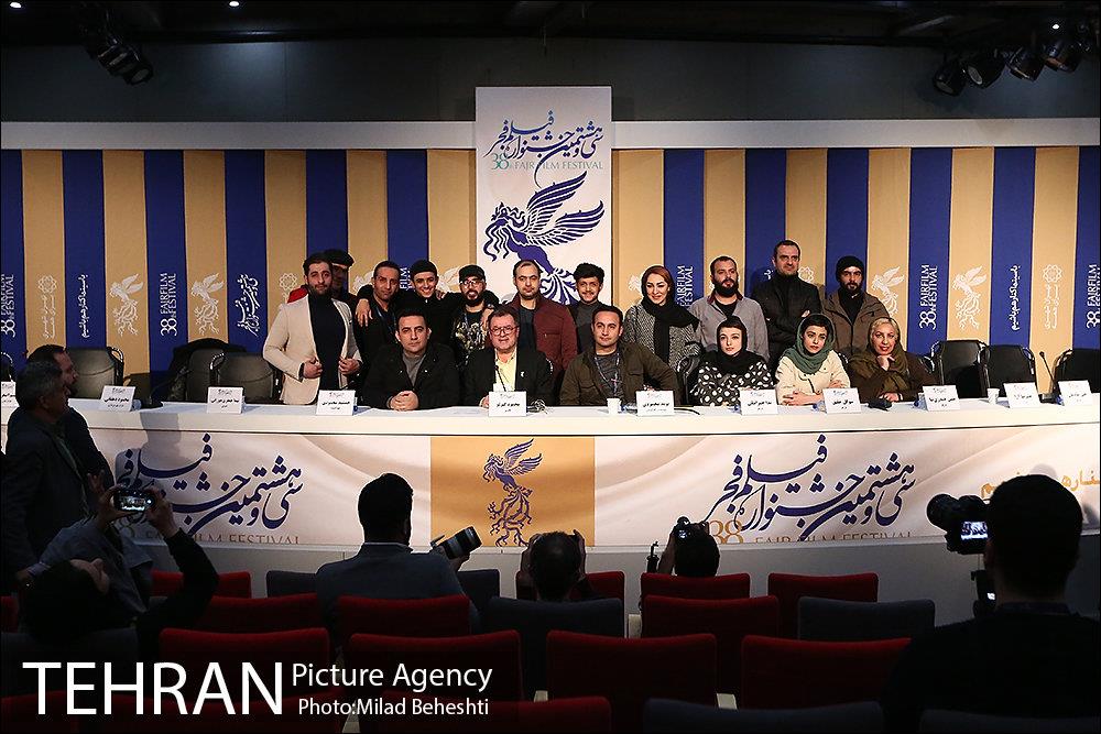 نشست خبری فیلم مردن در آب مطهر 15