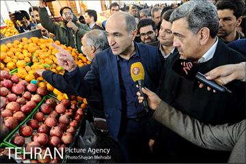 بازدید شهردار تهران از بازار میوه و تره بار جلال آل احمد 23