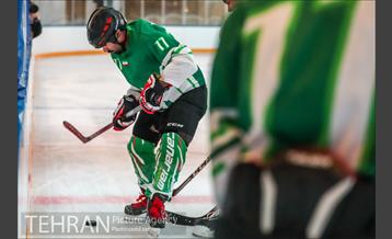 مسابقات هاکی رو یخ 26